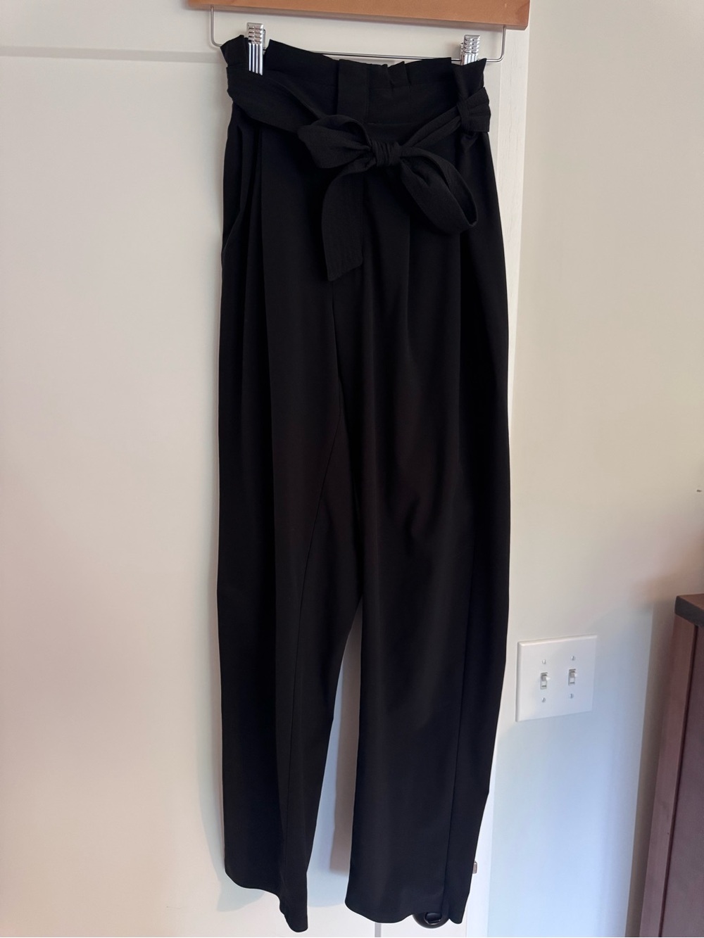 Athleta skyline pant Black High-Waist Paperbag Trousers with Tie Belt